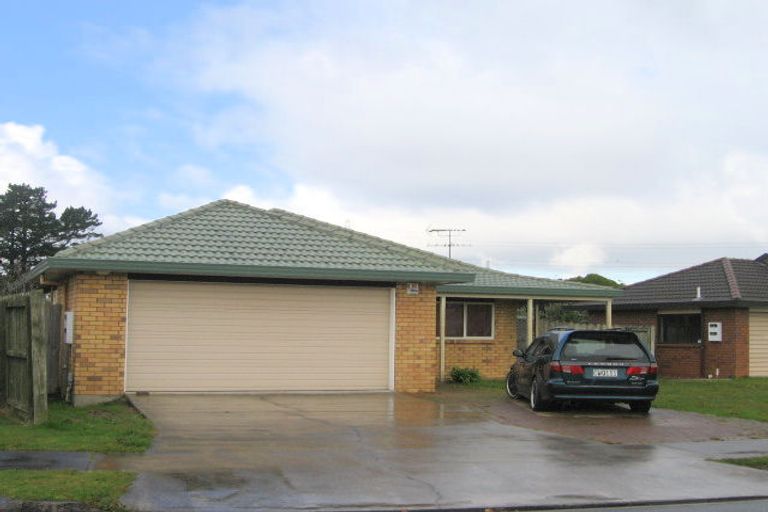 Photo of property in 5 Robina Court, Burswood, Auckland, 2013