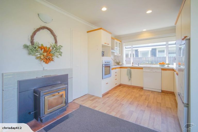 Photo of property in 68 Coopers Road, Dallington, Christchurch, 8061