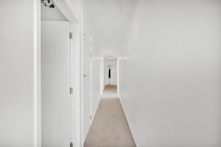 Photo of property in 27a Montana Place, Merrilands, New Plymouth, 4312