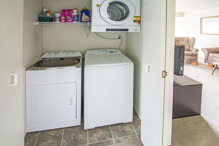 Photo of property in Holdsworth Villas, 42/2 William Donald Drive, Solway, Masterton, 5810