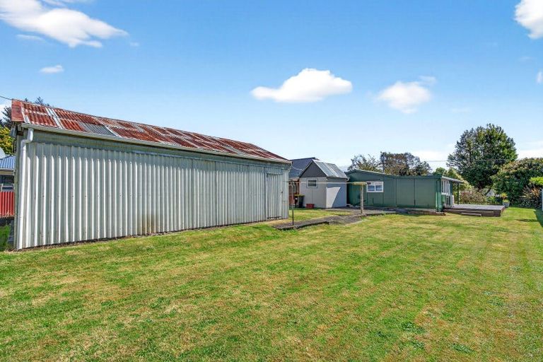Photo of property in 1 Kempton Street, Greytown, 5712
