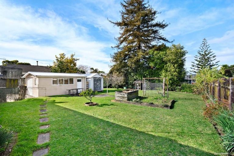 Photo of property in 18 Wanaka Place, Pakuranga Heights, Auckland, 2010