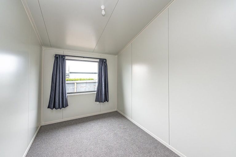 Photo of property in 19 Karewa Street, Castlecliff, Wanganui, 4501