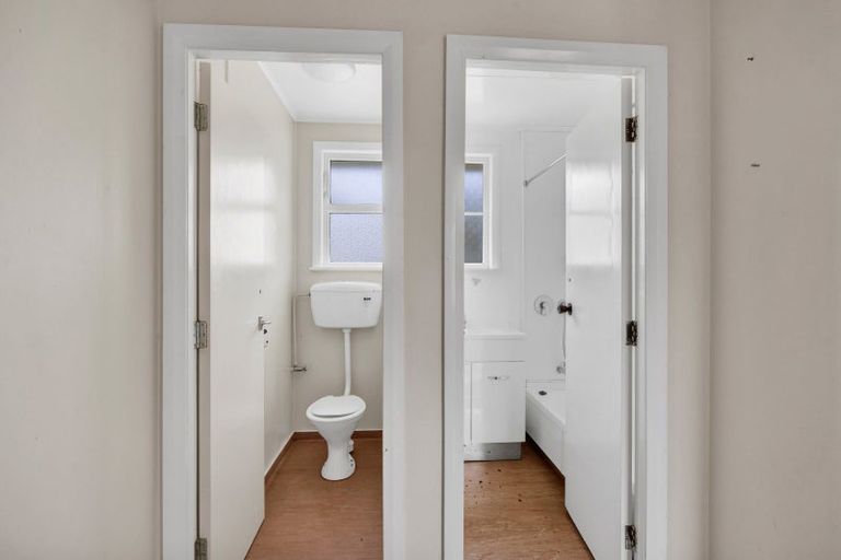 Photo of property in 61 Parsons Street, Frankleigh Park, New Plymouth, 4310