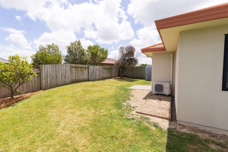 Photo of property in 21 Logan Way, Kelvin Grove, Palmerston North, 4414