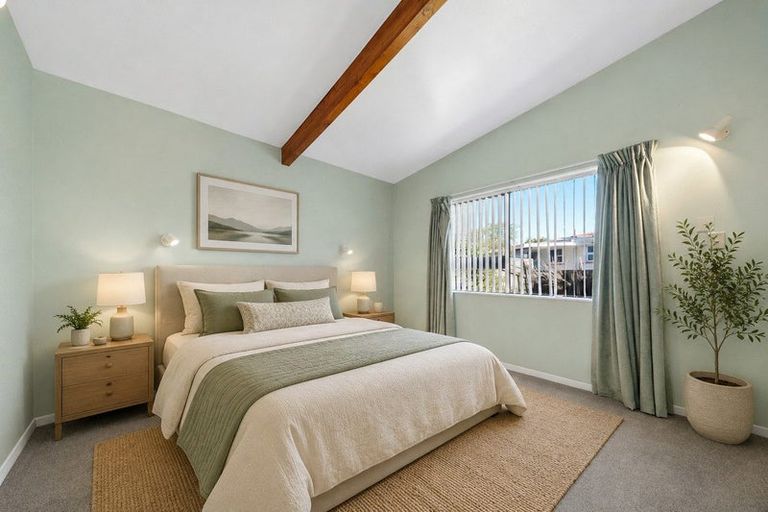 Photo of property in 3 Barrett Place, Carterton, 5713