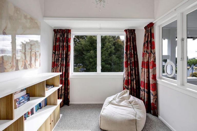 Photo of property in 183 Tukapa Street, Westown, New Plymouth, 4310