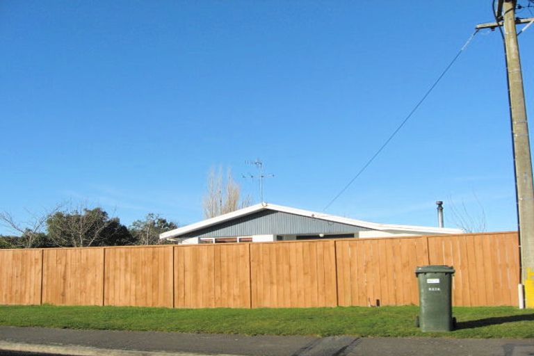 Photo of property in 1 Anne Street, Winton, 9720