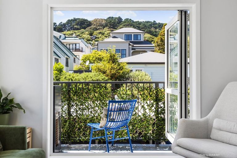 Photo of property in 4/36 Roxburgh Street, Mount Victoria, Wellington, 6011