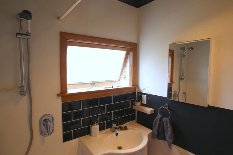 Photo of property in 13 York Crescent, Westown, New Plymouth, 4310