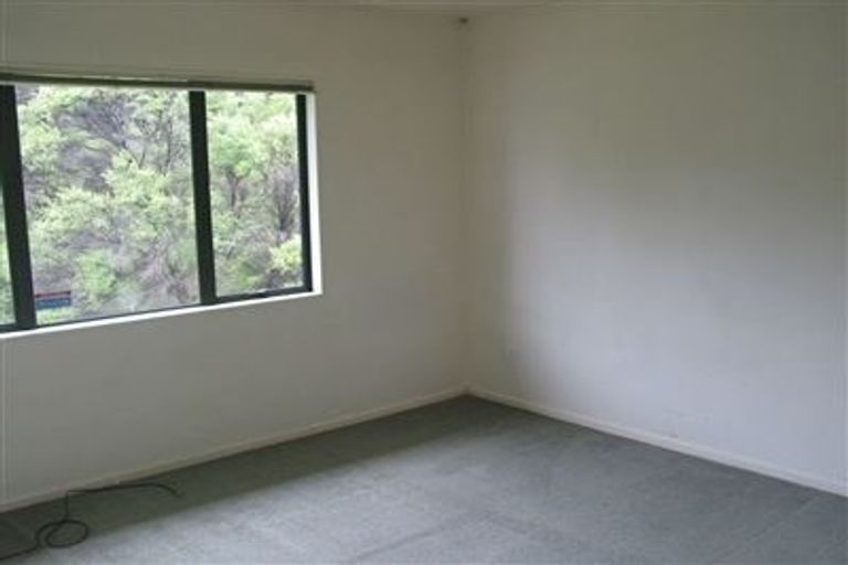 Photo of property in 48 Caribbean Drive, Unsworth Heights, Auckland, 0632