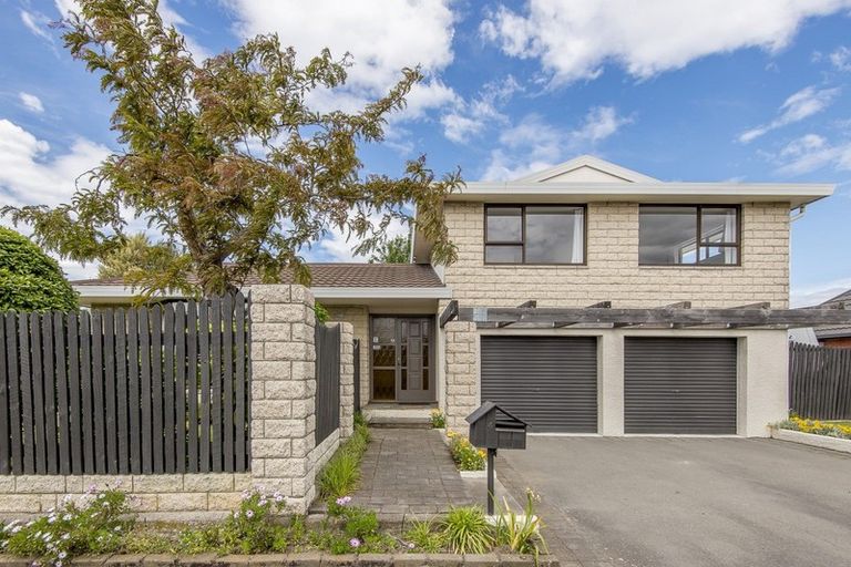 Photo of property in 4 Corfe Street, Ilam, Christchurch, 8041
