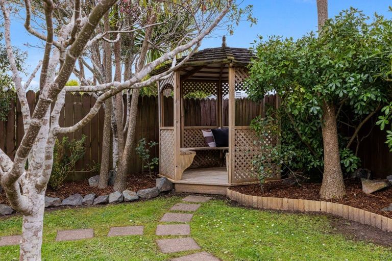 Photo of property in 179 Lakeside Drive, Orewa, 0931