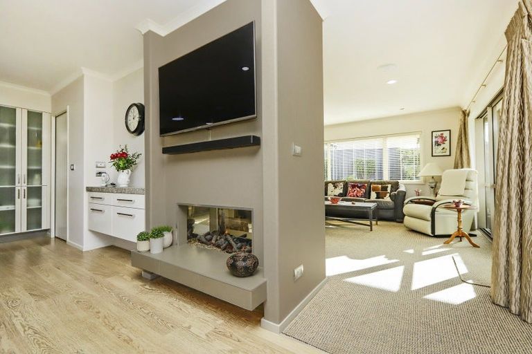 Photo of property in 3 Flers Place, Taradale, Napier, 4112