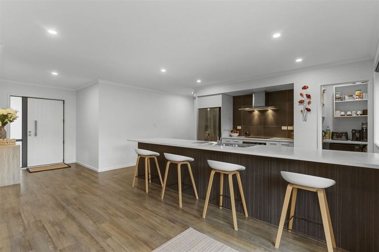 Photo of property in 6 Tirohanga Crescent, Stanmore Bay, Whangaparaoa, 0932