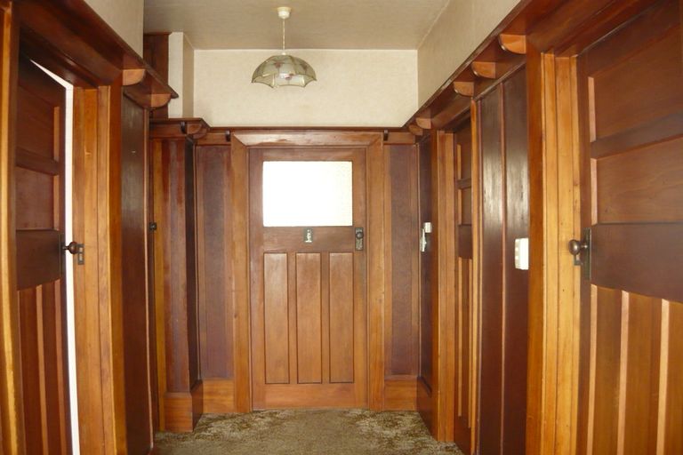 Photo of property in 67 Rhodes Street, Waimate, 7924