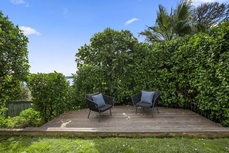 Photo of property in 2/61 Beresford Street, Bayswater, Auckland, 0622