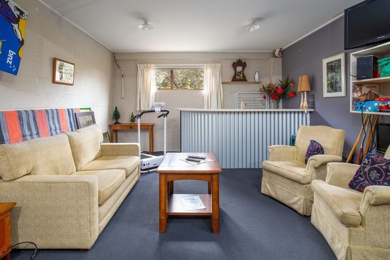 Photo of property in 65 Newcastle Street, Clyde, 9330