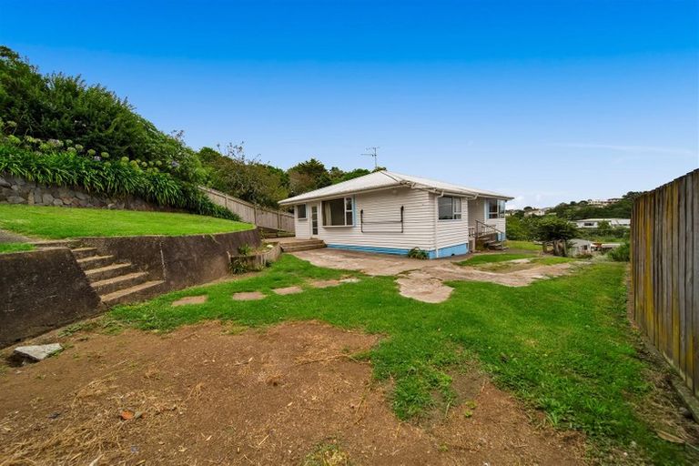 Photo of property in 11 Gordon Street, Glen Avon, New Plymouth, 4312