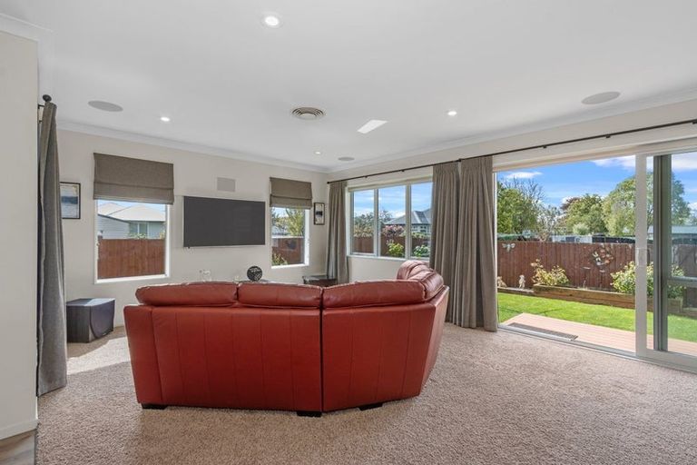 Photo of property in 92 Halberg Street, Dallington, Christchurch, 8061