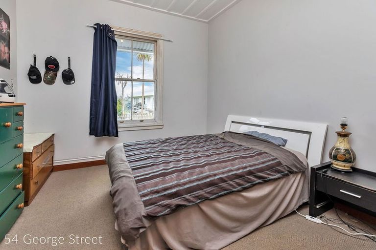 Photo of property in 54 George Street, Hikurangi, 0114