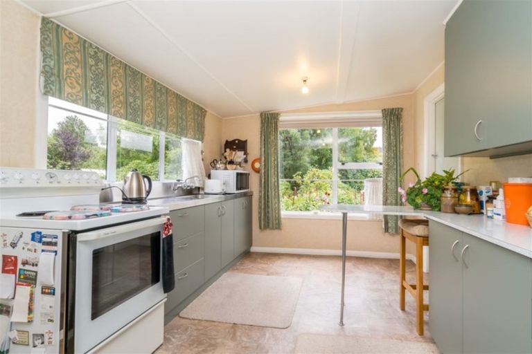 Photo of property in 8 Railway Lane, Outram, 9019