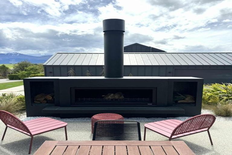 Photo of property in 4 Polperro Court, Jacks Point, Queenstown, 9371