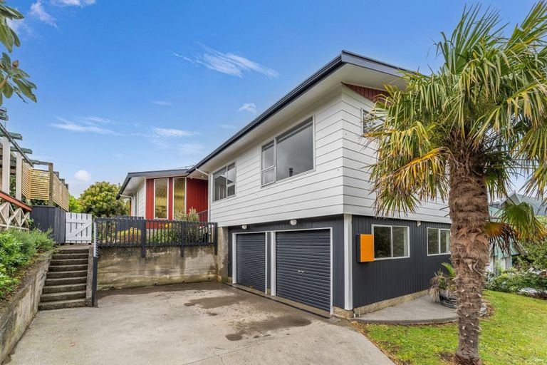 Photo of property in 98 Riwai Street, Paraparaumu, 5032