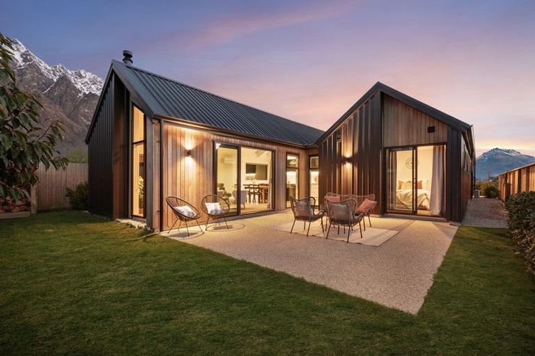 Photo of property in 70 Jack Hanley Drive, Jacks Point, Queenstown, 9371