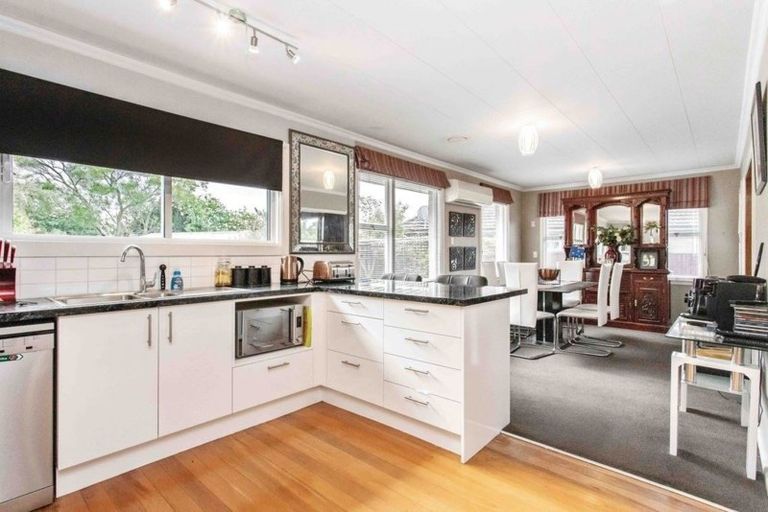 Photo of property in 23 Damien Place, Bromley, Christchurch, 8062