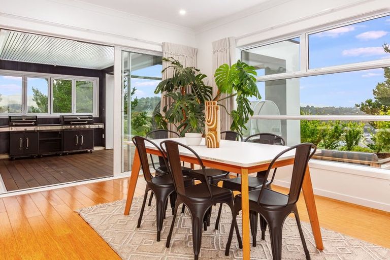 Photo of property in 32 Pacific View, Whitby, Porirua, 5024