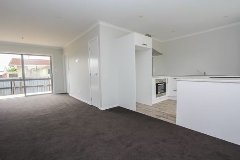 Photo of property in 4/14 Breckons Avenue, Nawton, Hamilton, 3200