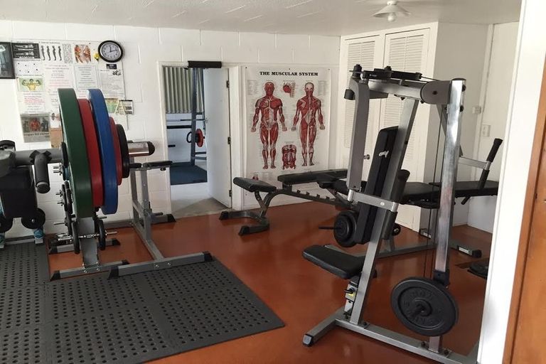 Photo of property in 18 Grenada Avenue, Forrest Hill, Auckland, 0620