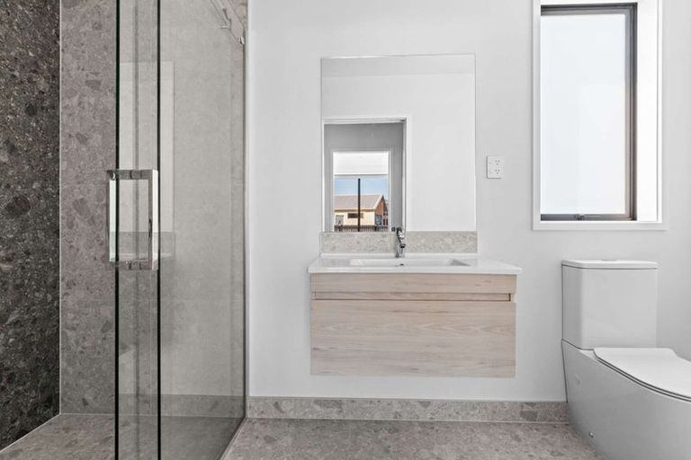 Photo of property in 42 Hinaki Street, Poike, Tauranga, 3112