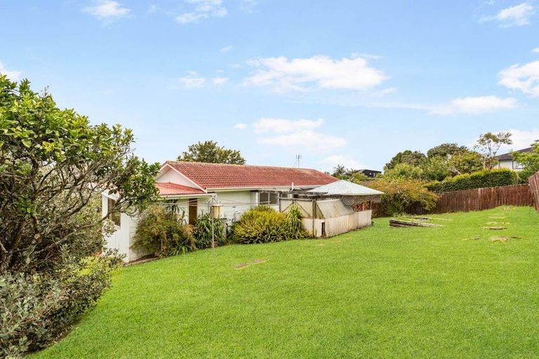 Photo of property in 124 Awaruku Road, Torbay, Auckland, 0630