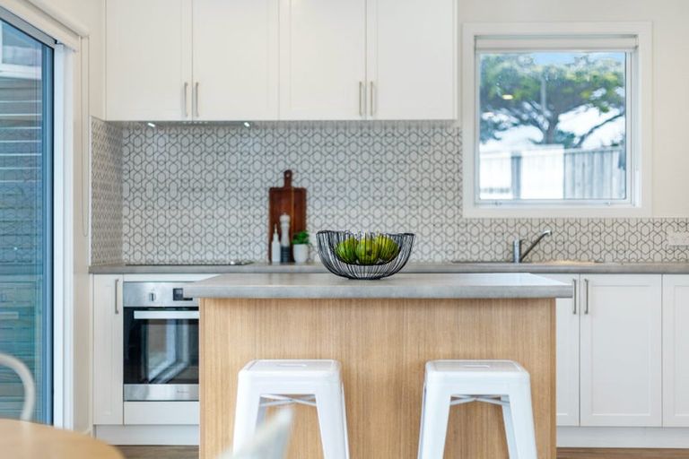 Photo of property in 5 Kaituna Street, Waitangirua, Porirua, 5024