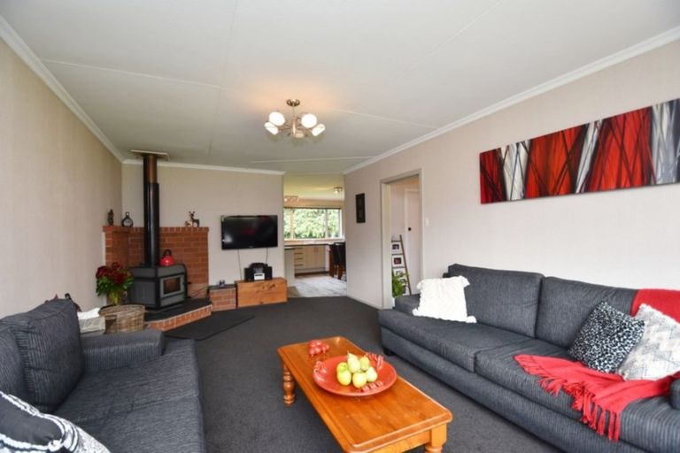 Photo of property in 11 Queen Street, Otautau, 9610