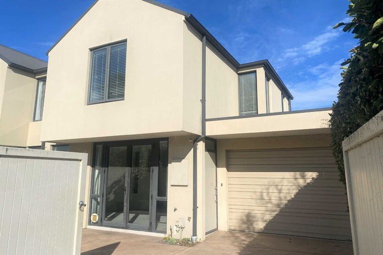 Photo of property in 12 Beveridge Street, Christchurch Central, Christchurch, 8013