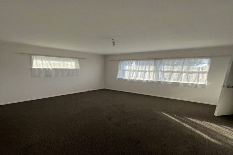 Photo of property in 7 Booker Place, Weymouth, Auckland, 2103