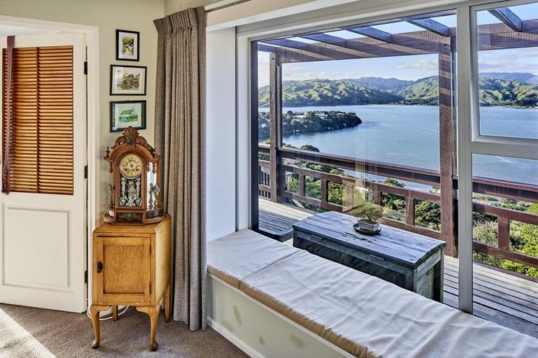 Photo of property in 105 Kahu Road, Paremata, Porirua, 5024