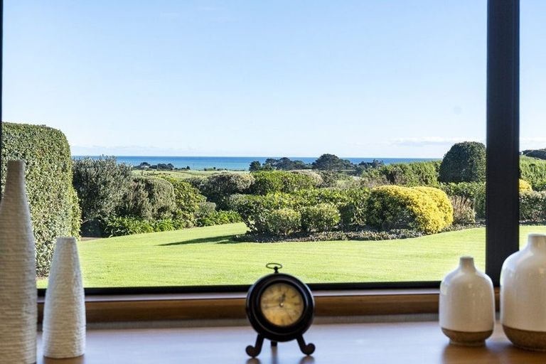 Photo of property in 74 Koru Road, Omata, New Plymouth, 4374
