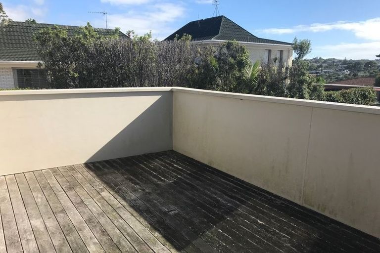 Photo of property in 1/1 Quebec Road, Milford, Auckland, 0620