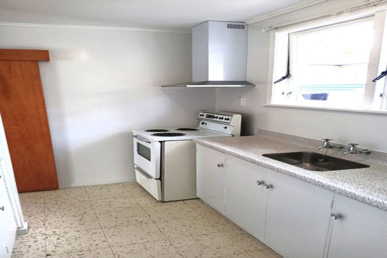 Photo of property in 3 Sydney Street, Palmerston North, 4414