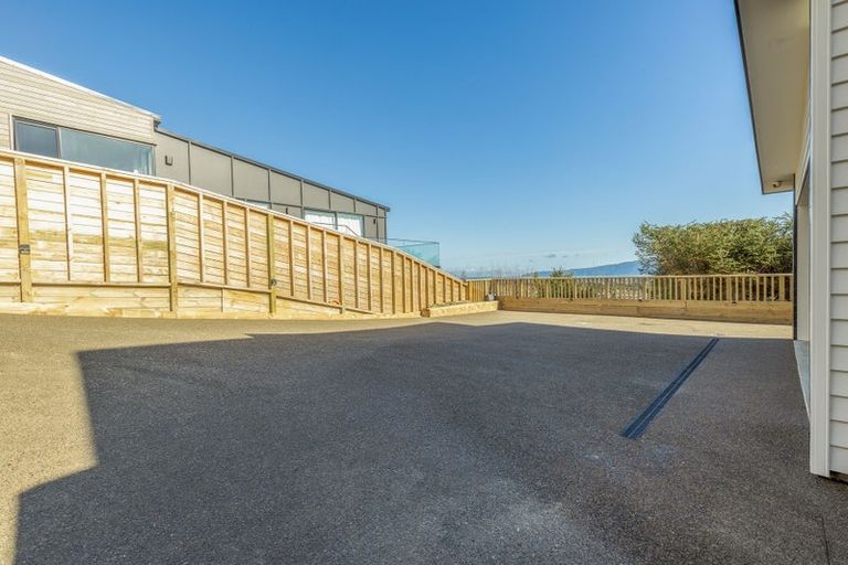 Photo of property in 94 Kotare Street, Waikanae, 5036