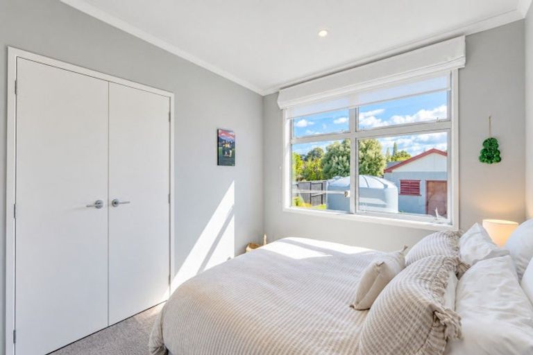 Photo of property in 989 East Coast Road, Kaiaua, Miranda, 2473