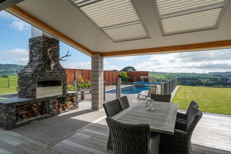 Photo of property in 30 Kaiapo Road, Acacia Bay, Taupo, 3385