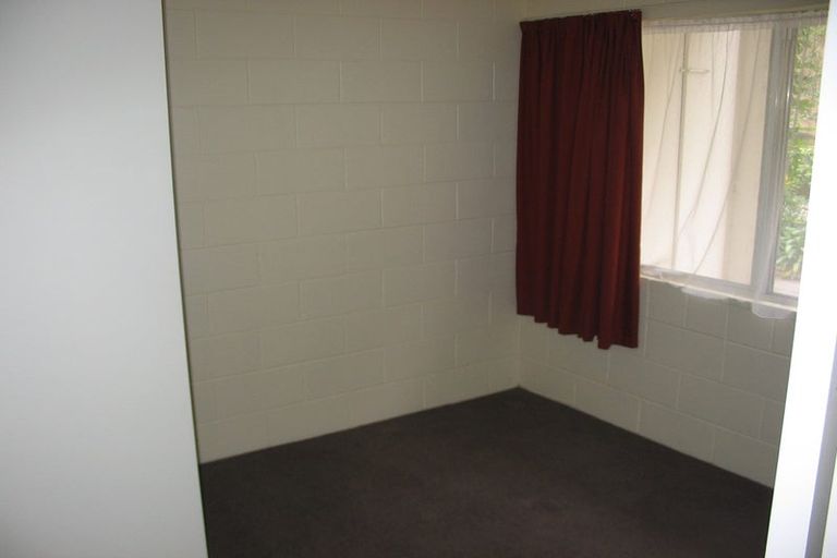 Photo of property in 2/219 Grant Road, Thorndon, Wellington, 6011