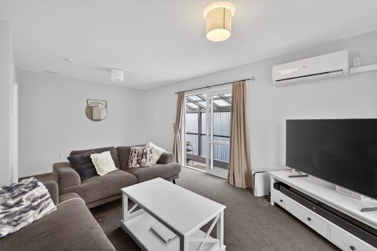 Photo of property in 1/81 Maces Road, Bromley, Christchurch, 8062