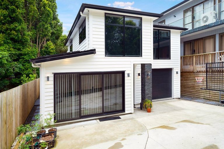 Photo of property in 36a Redoubt Road, Goodwood Heights, Auckland, 2105