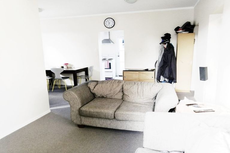 Photo of property in 67 Lincoln Park Avenue, Massey, Auckland, 0614